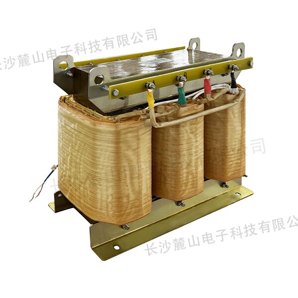 變壓器是如何改變電壓的？