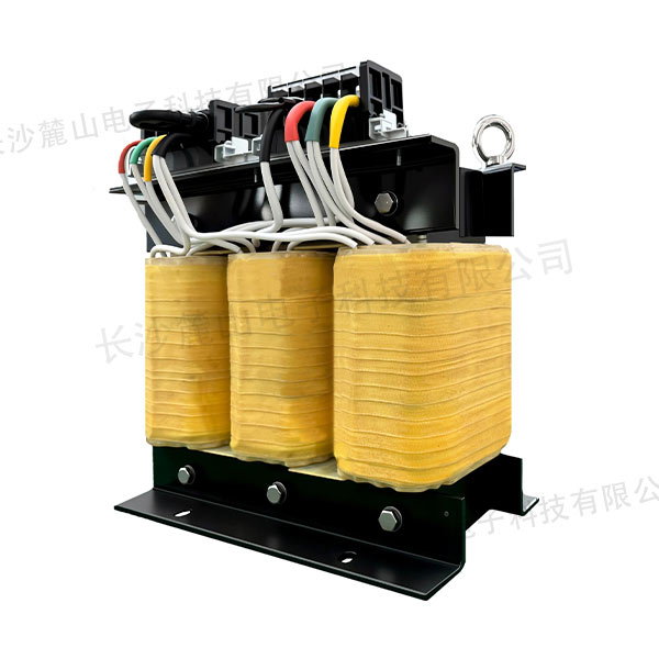 雷暴天氣如何保護(hù)電力設(shè)備？—避雷器與變壓器協(xié)同方案